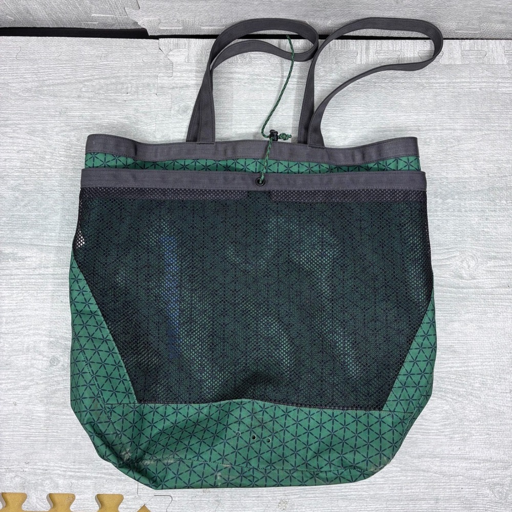 Patagonia Planing Tote 32L Bag Green Geometric Mesh Pocket 48475